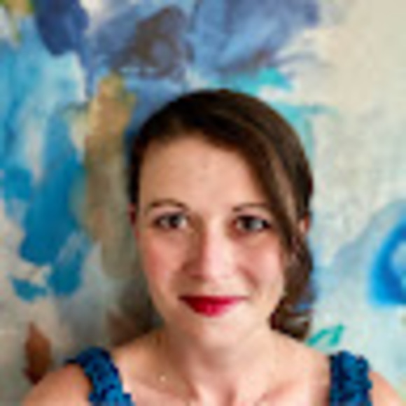 Meet your Posher, Caroline - Picture 1 of 1